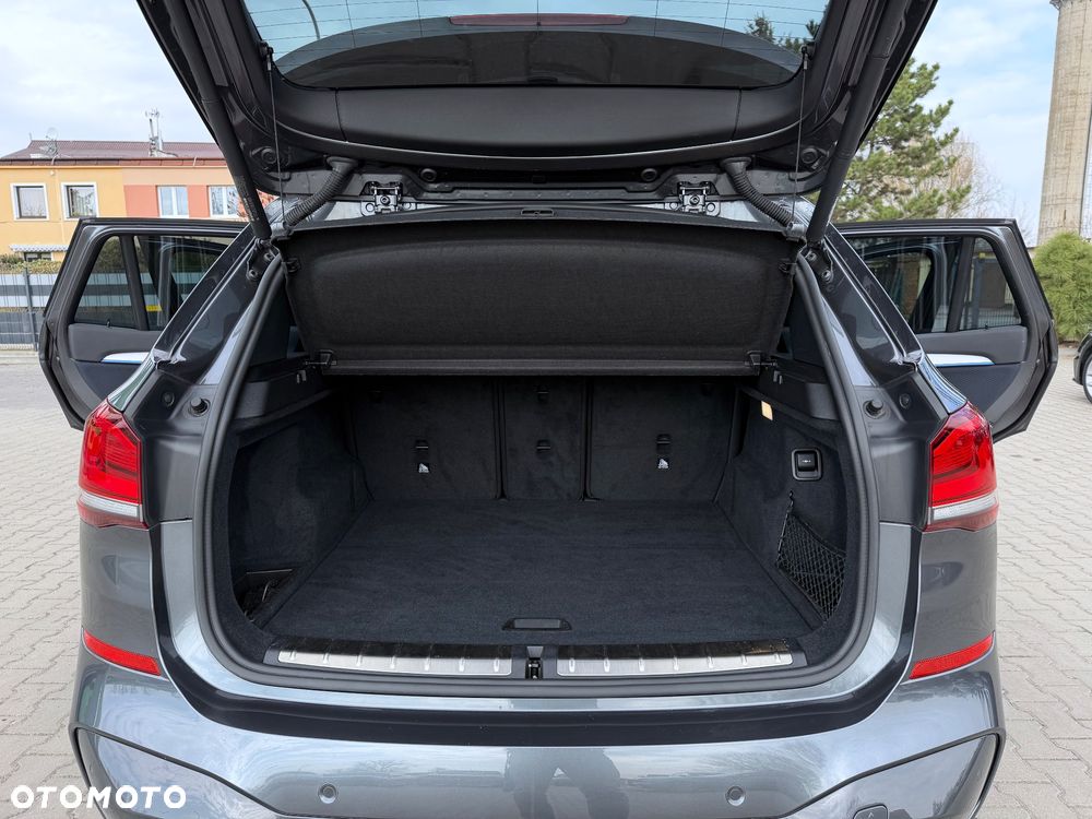 BMW X1 sDrive18d M Sport - 36