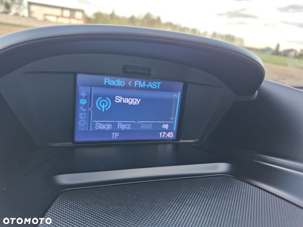 Ford Kuga 2.0 TDCi 2x4 Titanium - 15