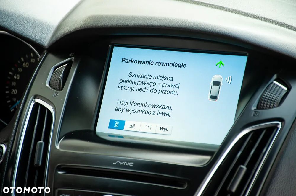 Ford Focus 1.5 EcoBlue Start-Stopp-System ST-LINE STYLE - 26
