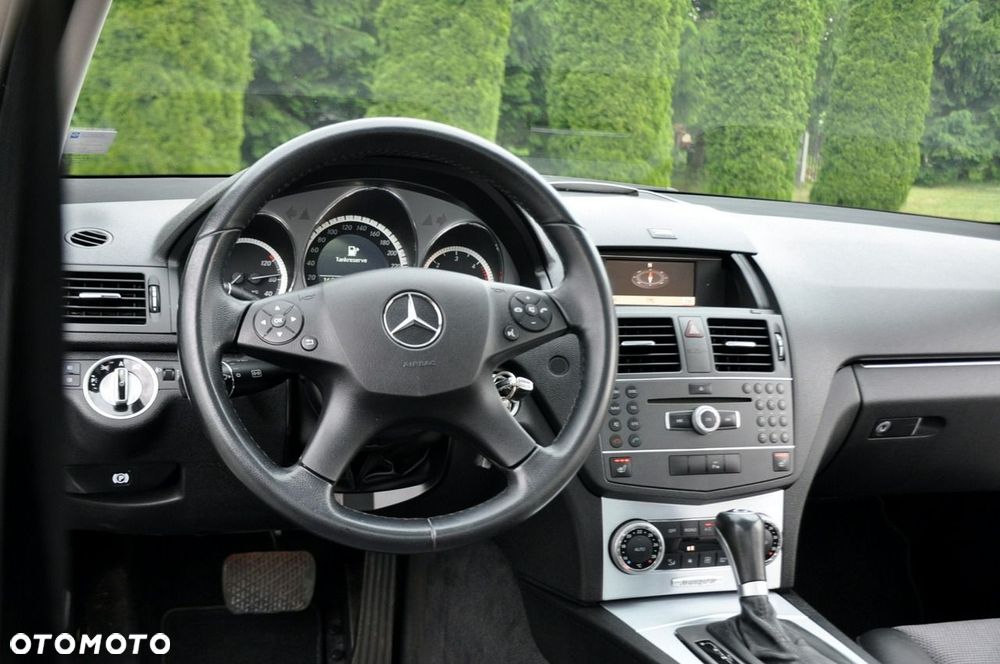 Mercedes-Benz Klasa C - 31
