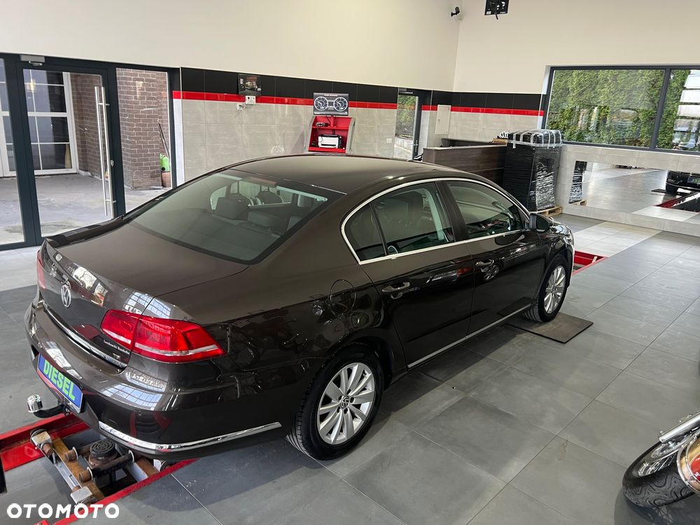 Volkswagen Passat 1.6 TDI (BlueMotion Technology) Comfortline - 10