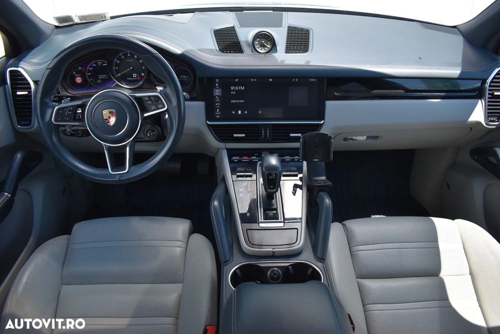 Porsche Cayenne Tiptronic S Platinum Edition - 10