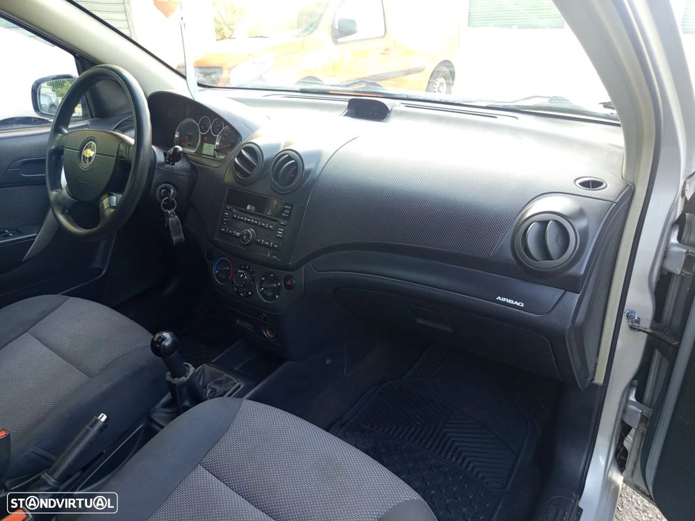 Chevrolet Aveo 1.2 LT Bi-Fuel - 25