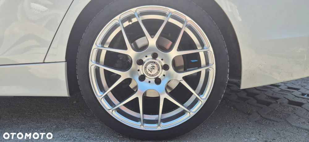 BMW Seria 3 - 13