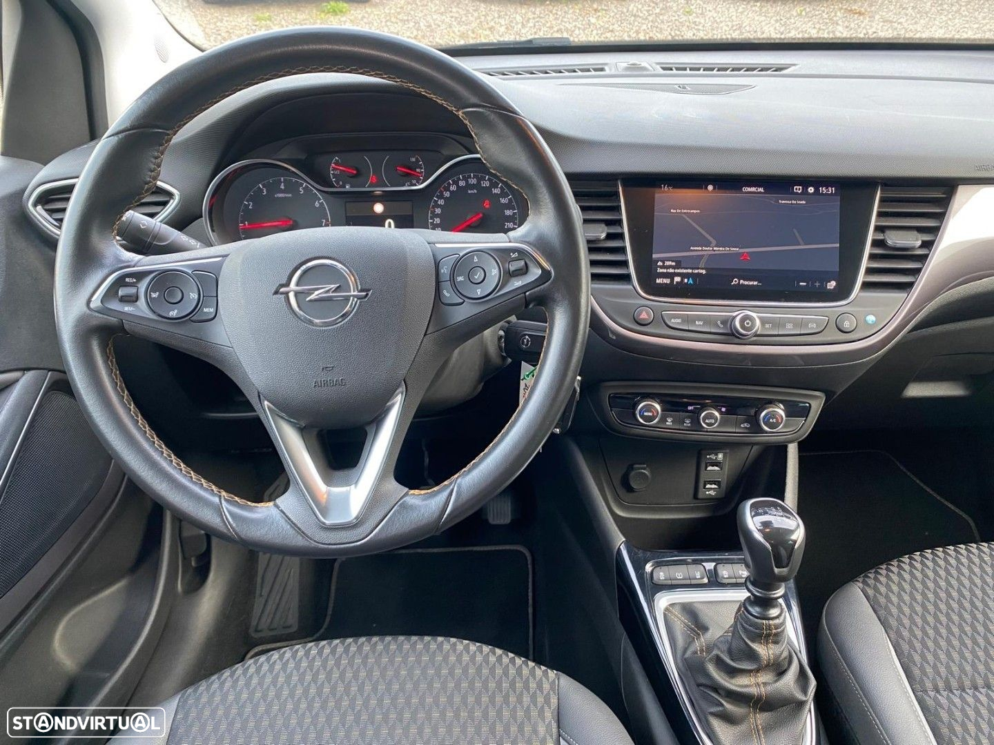 Opel Crossland X 1.2 T Innovation J17 - 26