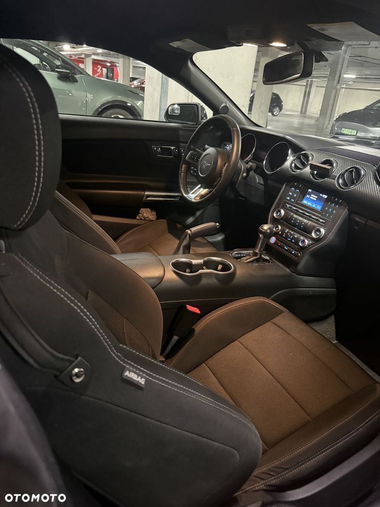 Ford Mustang 3.7 V6 - 16
