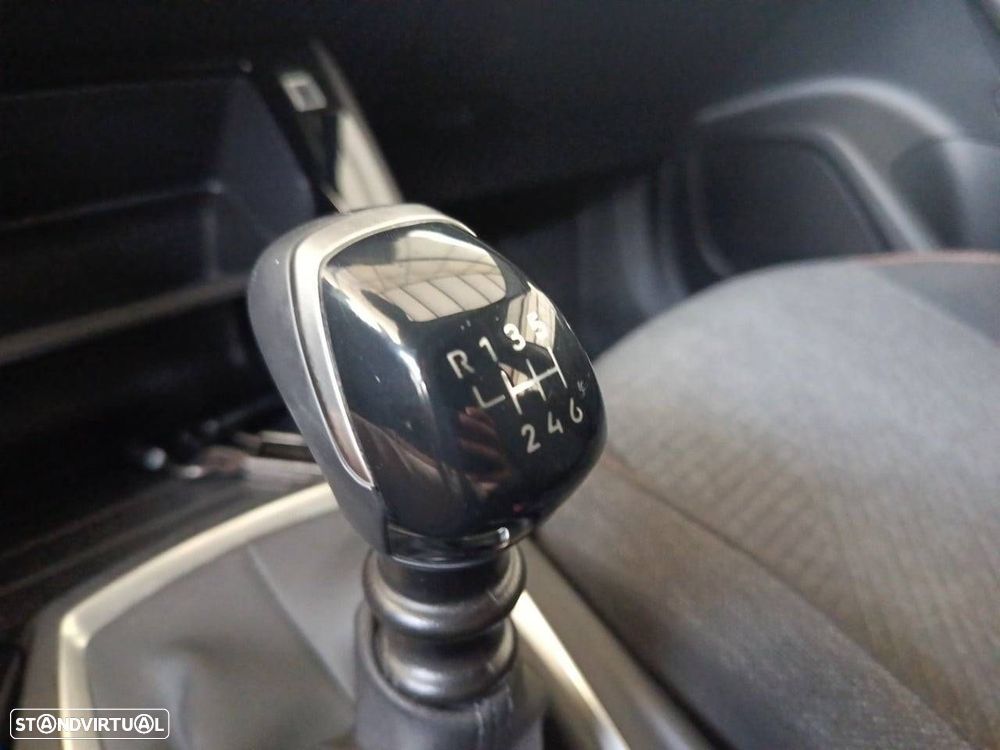 Peugeot 2008 1.2 Style - 19
