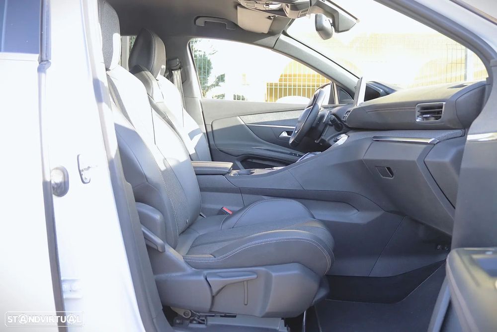 Peugeot 3008 1.5 BlueHDi GT Line EAT8 - 19