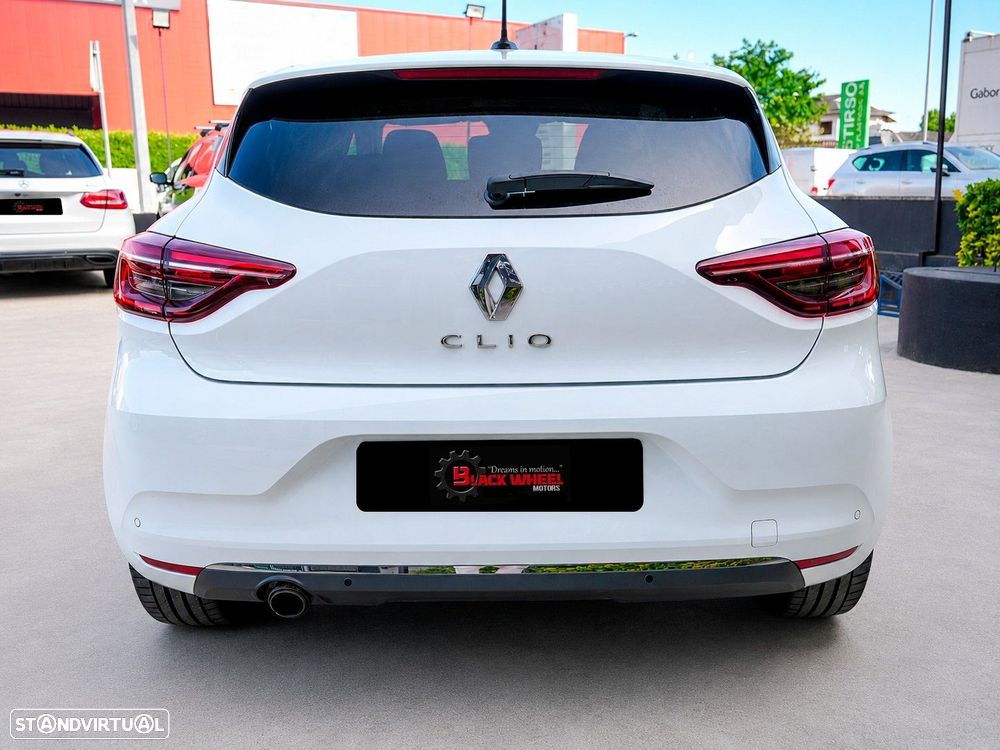 Renault Clio - 9