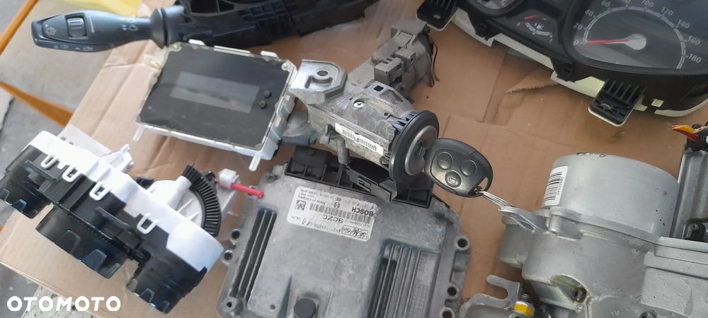 kolumna wspomaganie  ELEKTRYCZNE ford FIESTA MK7 - 9