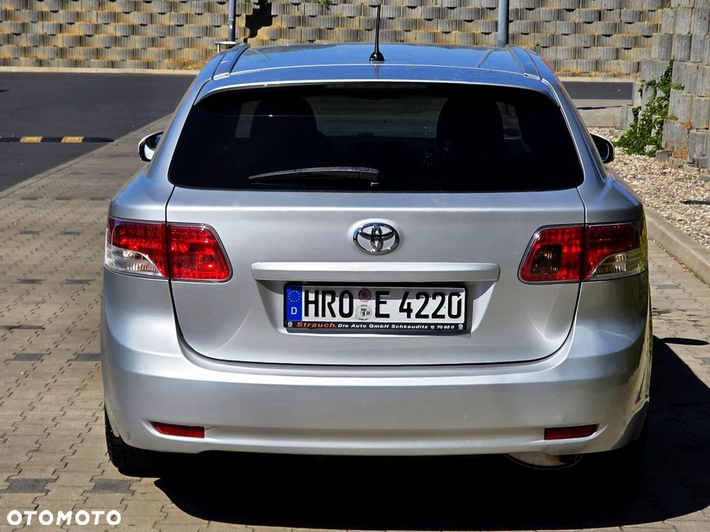 Toyota Avensis 2.0 Sol NAVI MS - 5