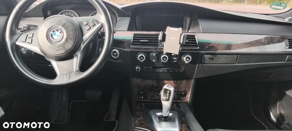BMW Seria 5 520d Edition Lifestyle - 12