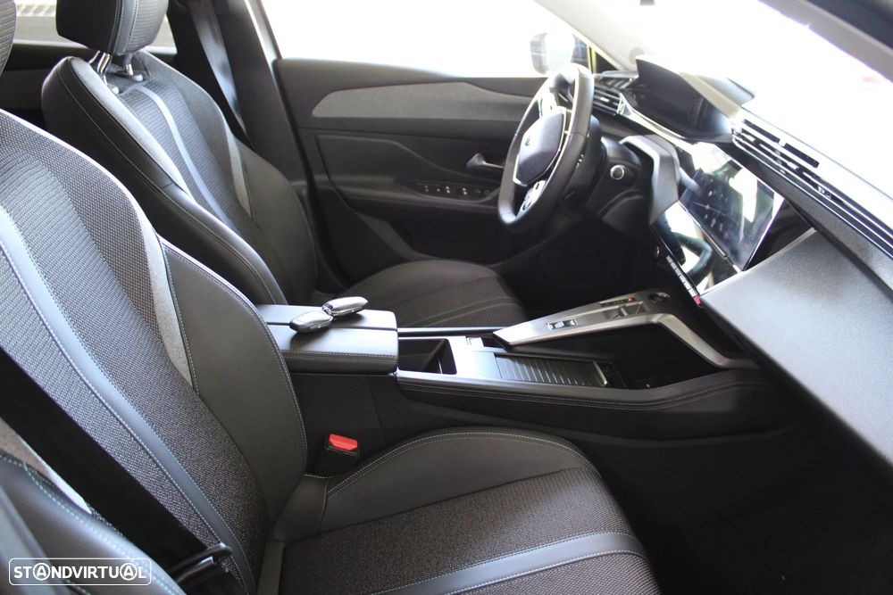 Peugeot 308 PureTech 130 EAT8 Active Pack - 27