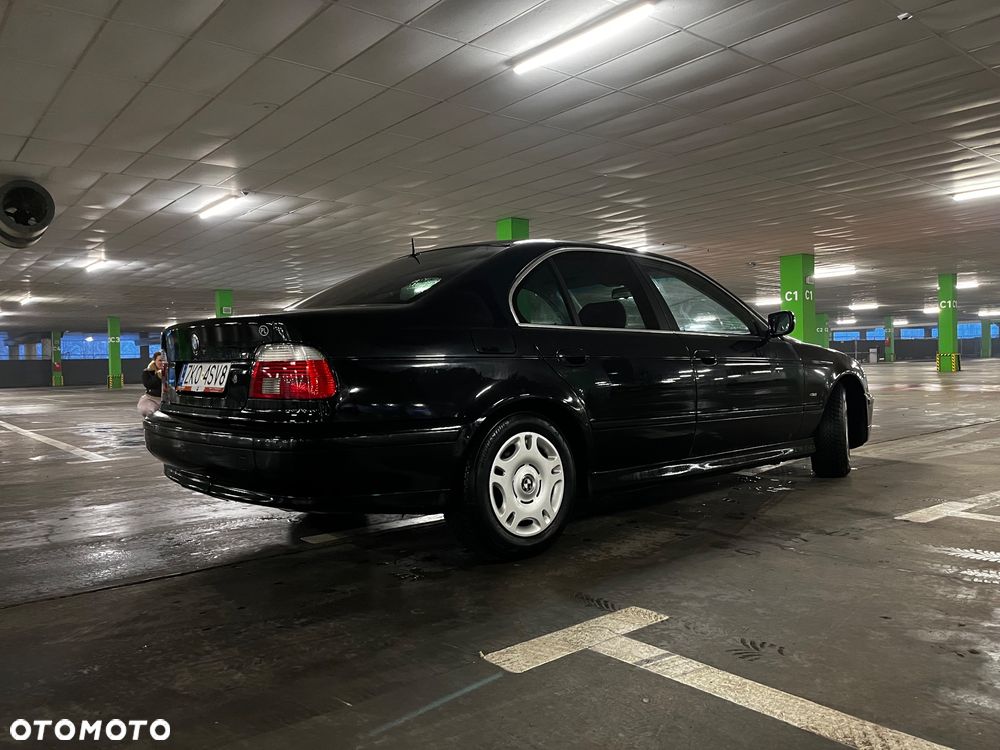 BMW Seria 5 520d - 5