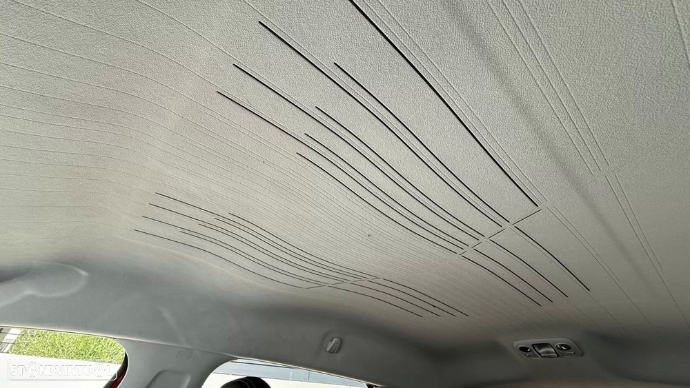 Peugeot 2008 1.2 PureTech Allure EAT6 - 53