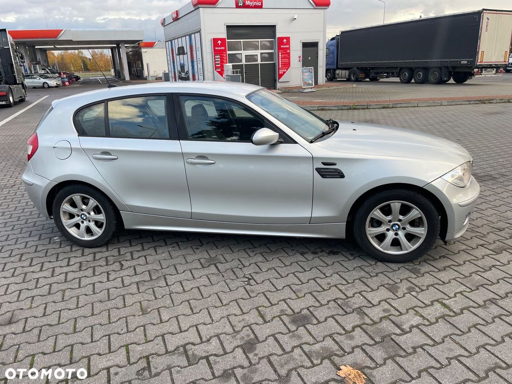 BMW Seria 1 118i - 1