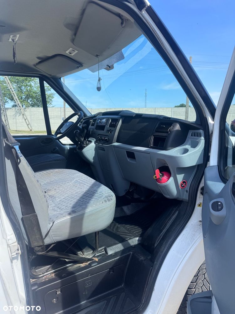 Ford Transit - 6