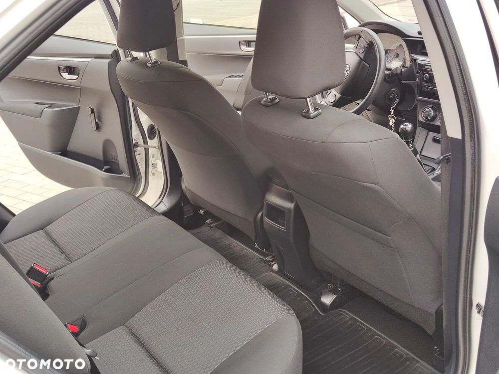 Toyota Corolla 1.6 Comfort - 34