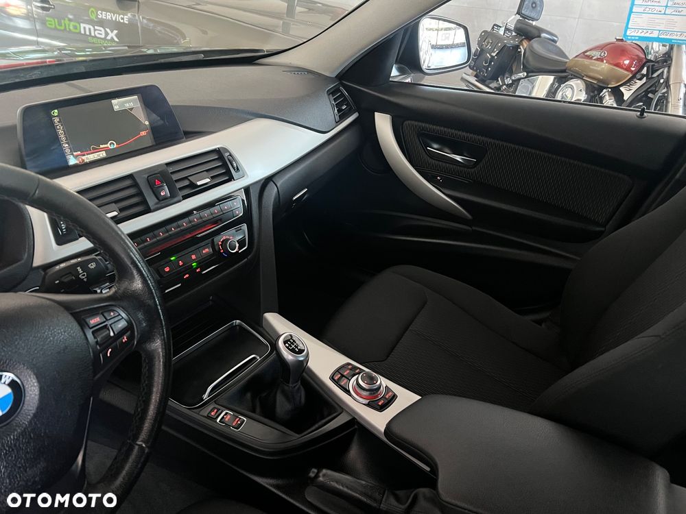 BMW Seria 3 316d Edition Luxury Line Purity - 13