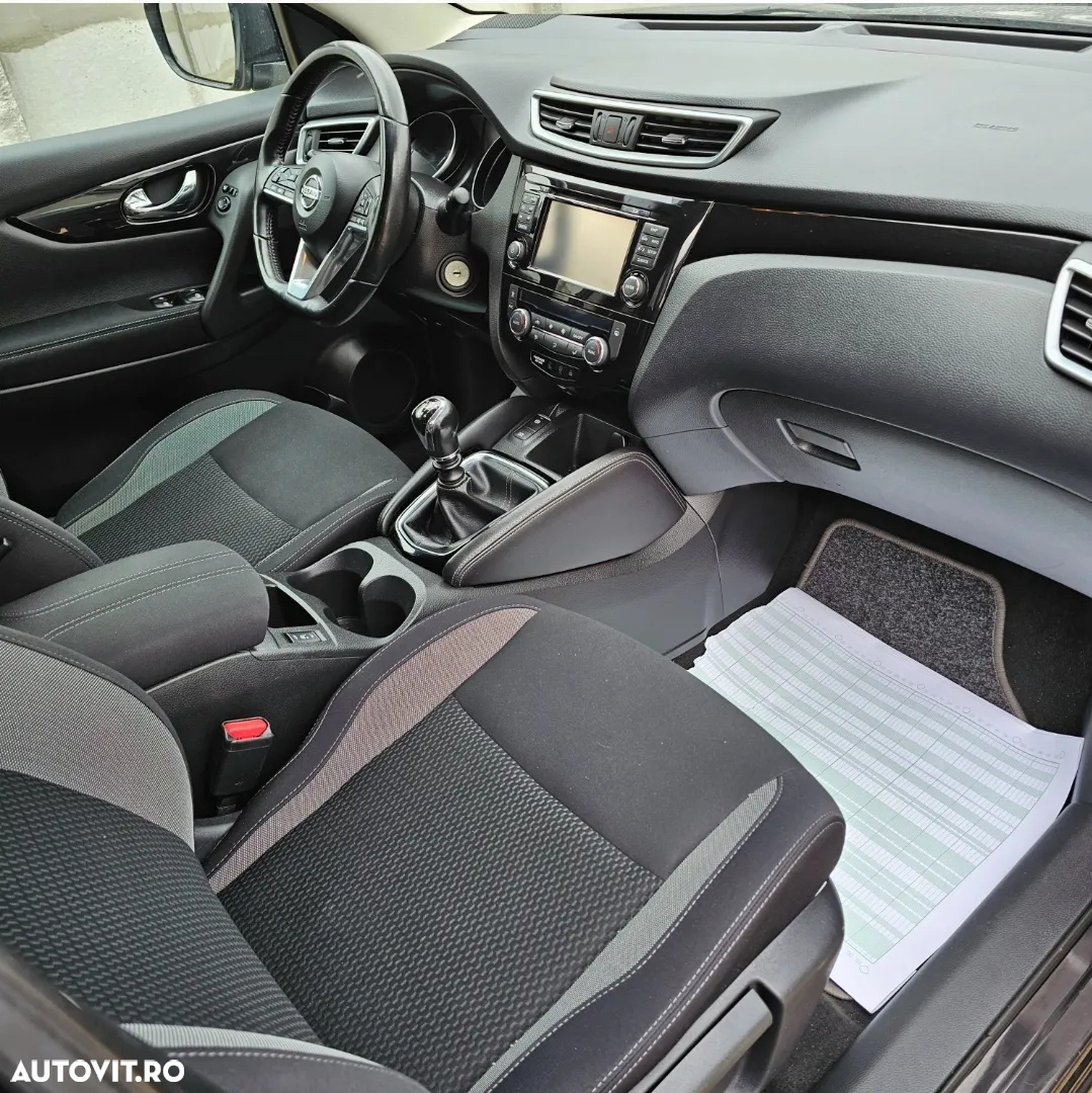 Nissan Qashqai 1.6L dCi Start/Stop 4X4-i N-Connecta - 13