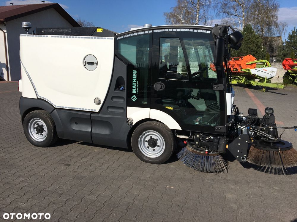 Bergmann Bronderslev UM 105 SLS Bardzo mocny rozrzutnik obornika wapna pomiotu osadów - 7