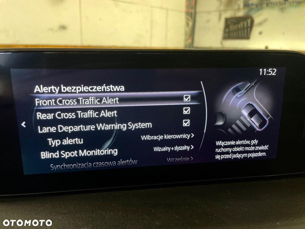 Mazda 3 e-SKYACTIV-G 122 M HYBRID DRIVE EXCLUSIVE-LINE - 30
