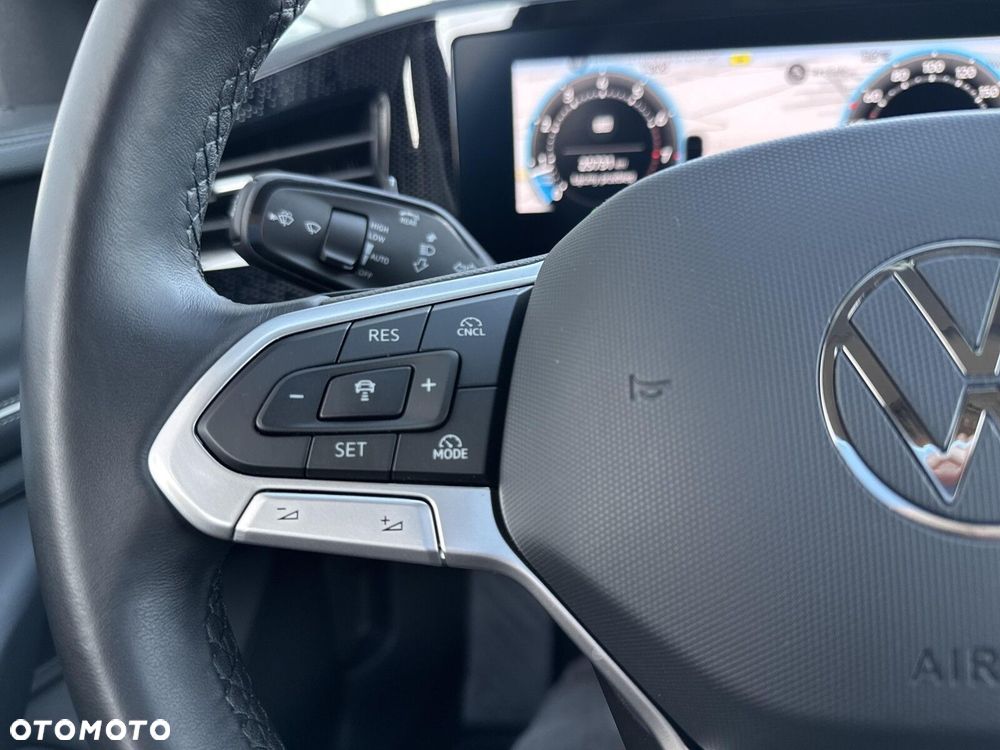 Volkswagen Passat - 20