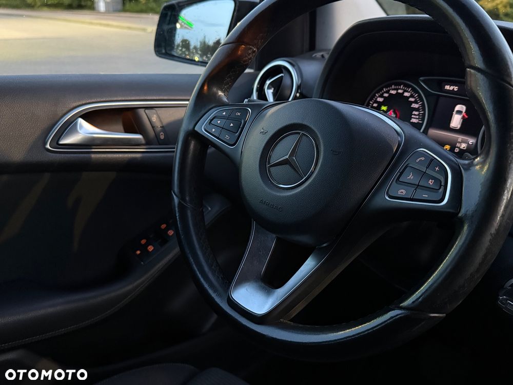 Mercedes-Benz Klasa B - 30