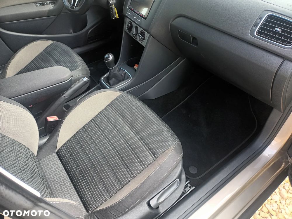 Volkswagen Polo Cross - 2