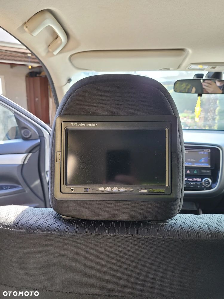 Mitsubishi Outlander 2.0 Intense 2WD - 17