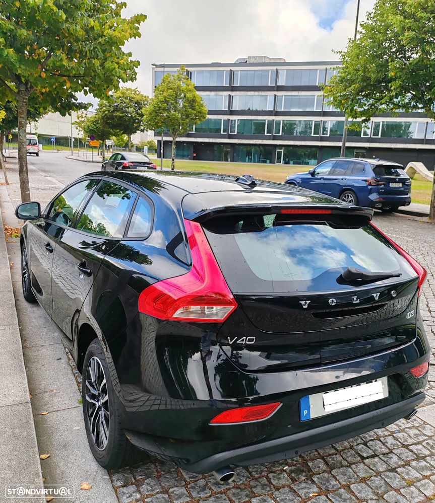 Volvo V40 2.0 D3 Momentum - 18