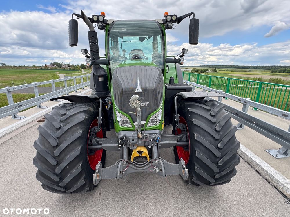 Fendt 724 PROFI + GPS Trimble RTK Super Stan Traktor 4x4 - 31