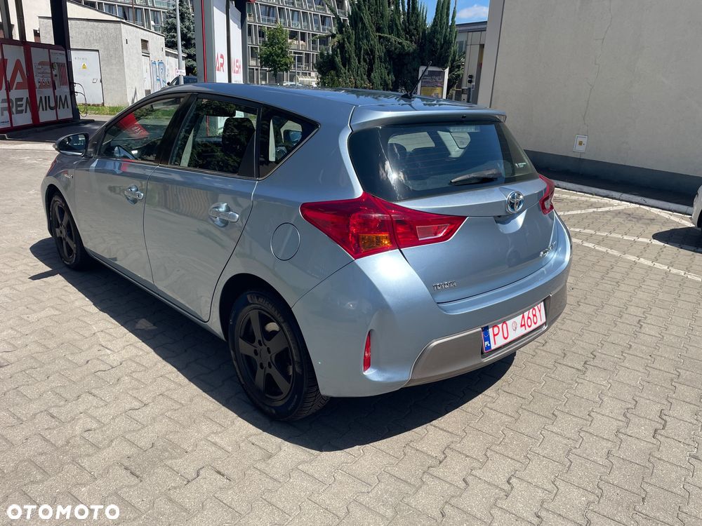 Toyota Auris - 11