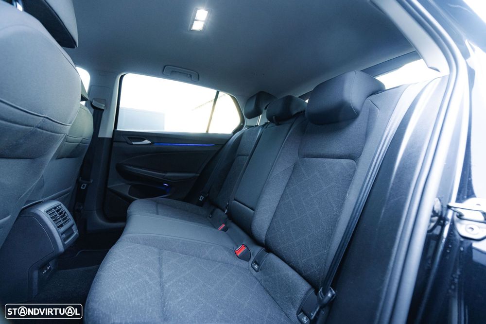 VW Golf 1.0 TSI Sportline - 31