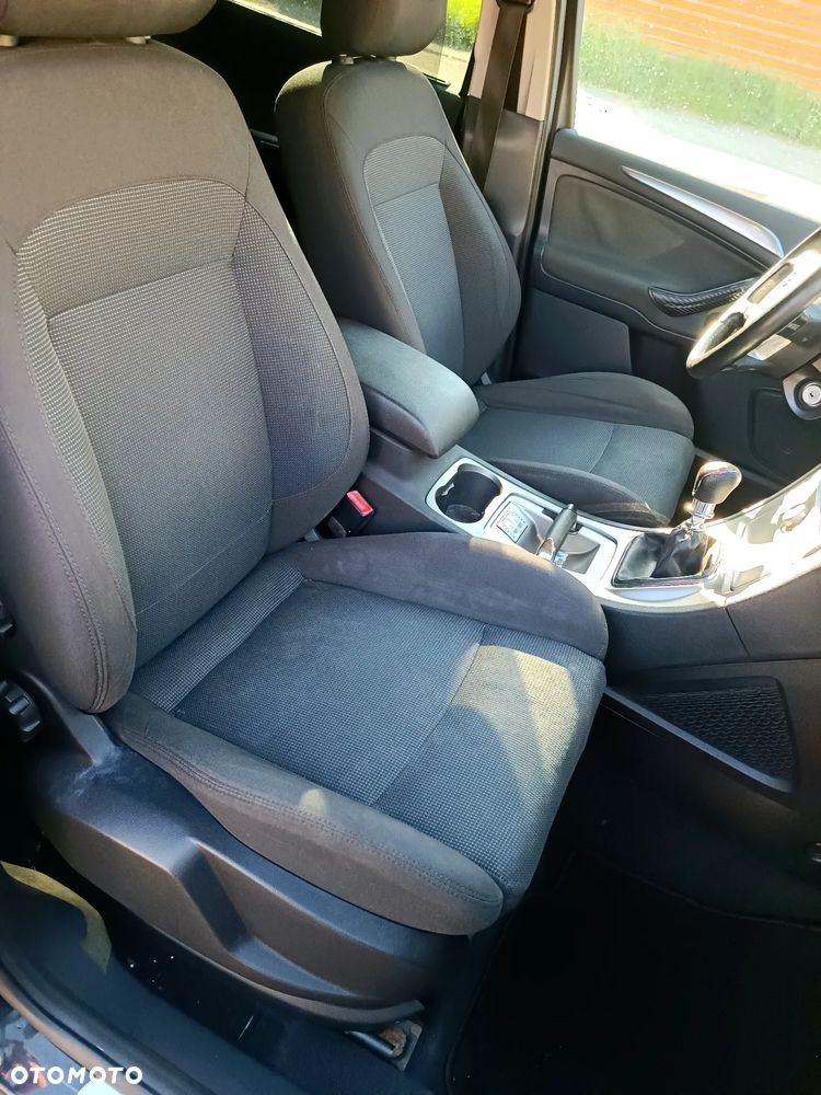 Ford S-Max 2.0 TDCi DPF Ambiente - 11