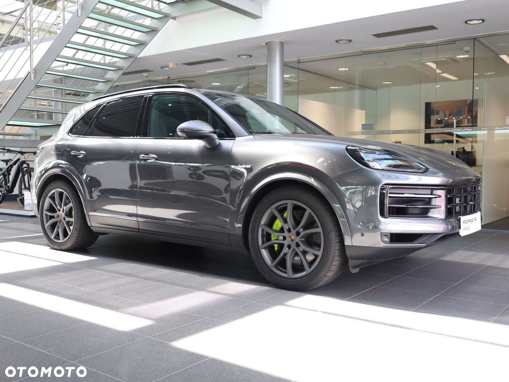 Porsche Cayenne - 2