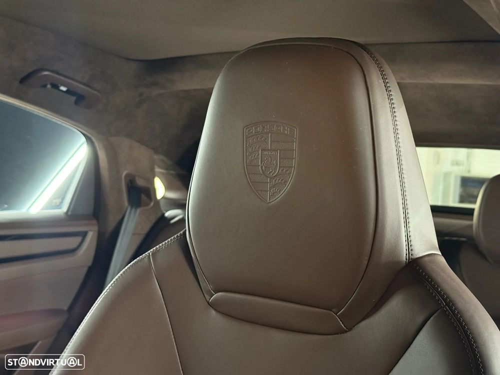 Porsche Cayenne Coupé Turbo S E-Hybrid - 30