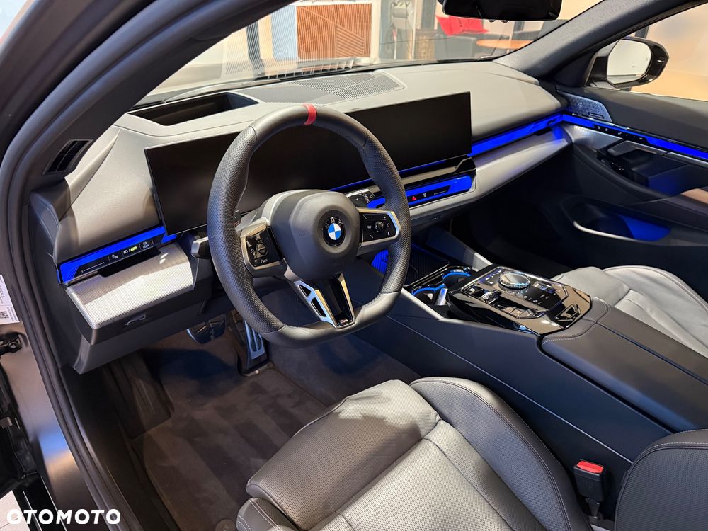 BMW Seria 5 540d xDrive mHEV sport - 9