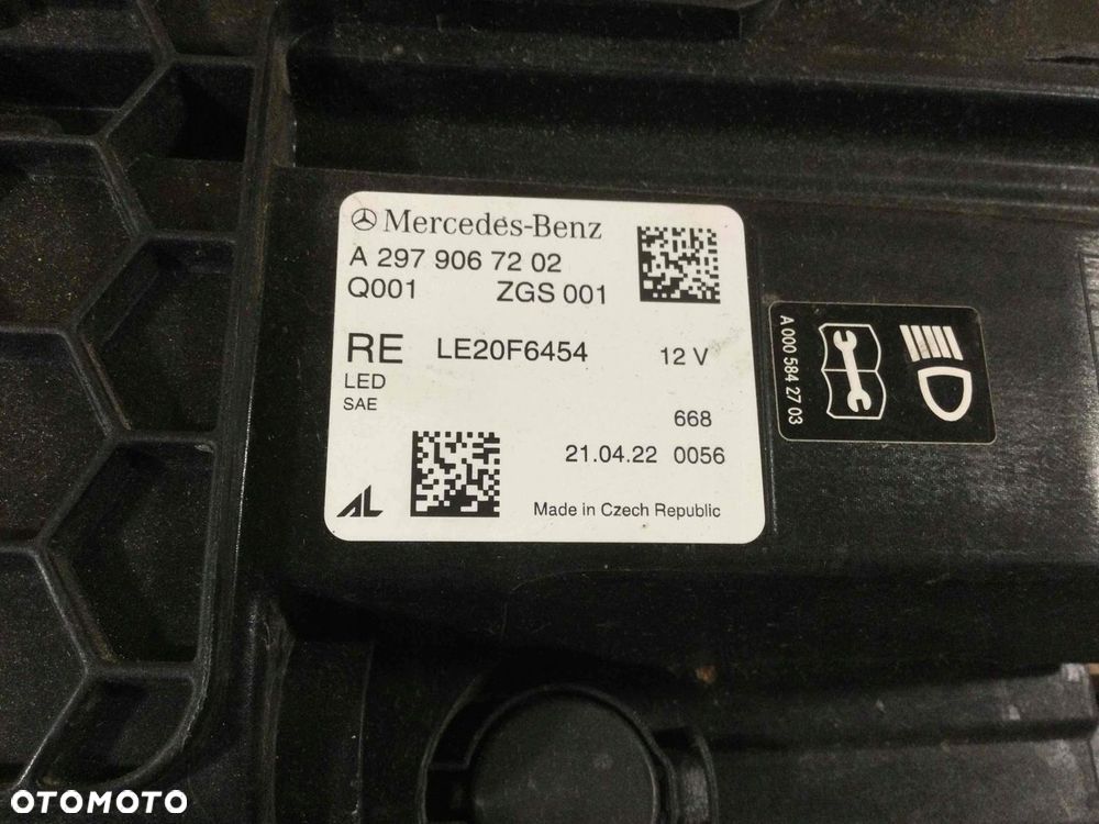 LAMPA PRAWA Mercedes EQS A2979067202 - 9