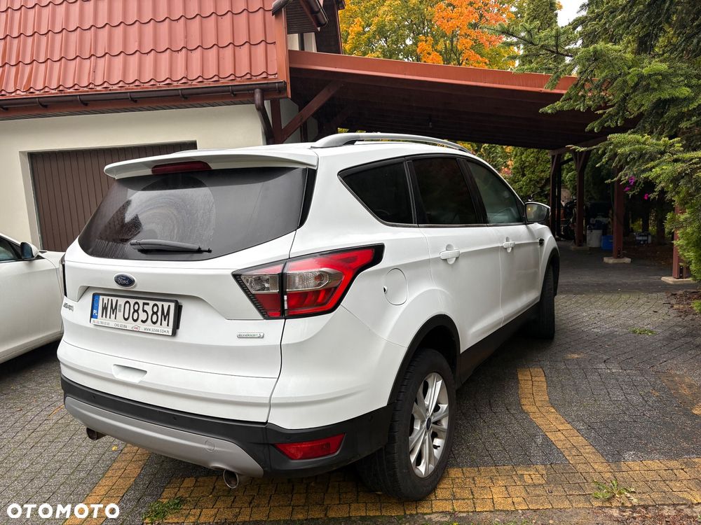 Ford Kuga - 4