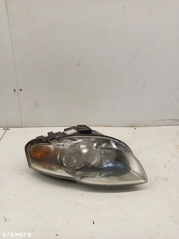+ LAMPA PRZOD PRZEDNIA PRAWE AUDI A4 B7 - 1