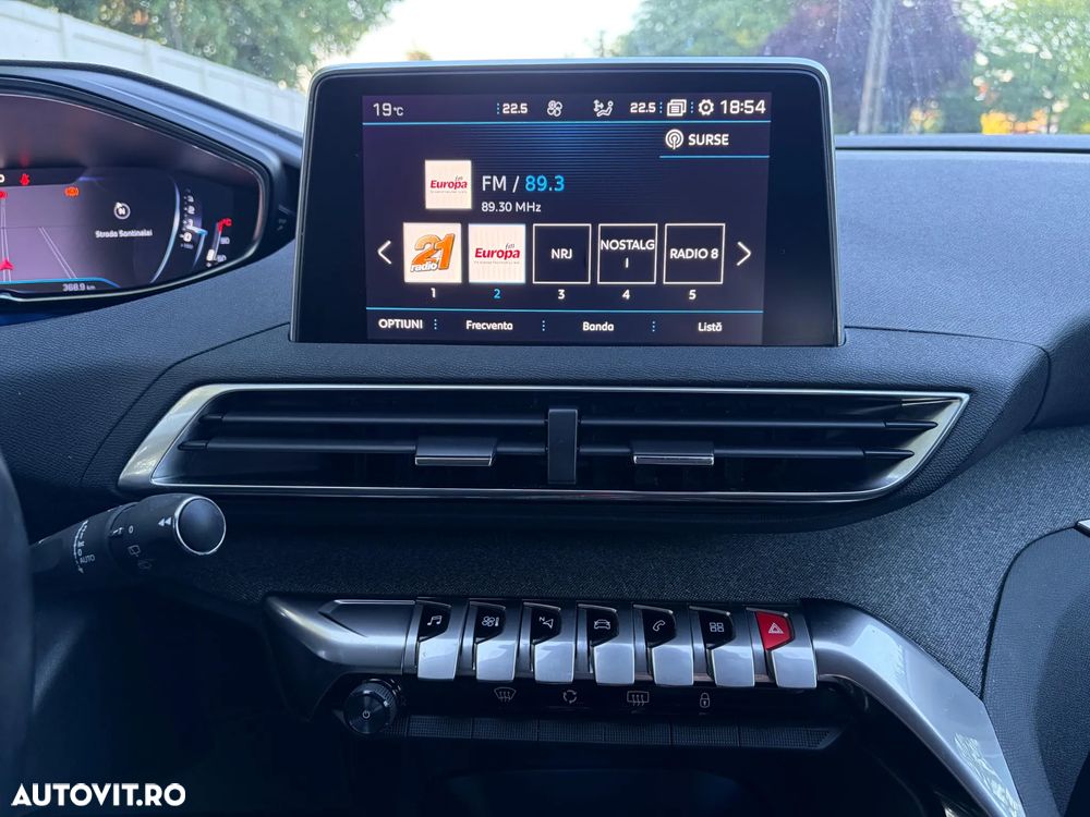 Peugeot 3008 1.5 BlueHDI 130 S&S EAT8 Allure - 25