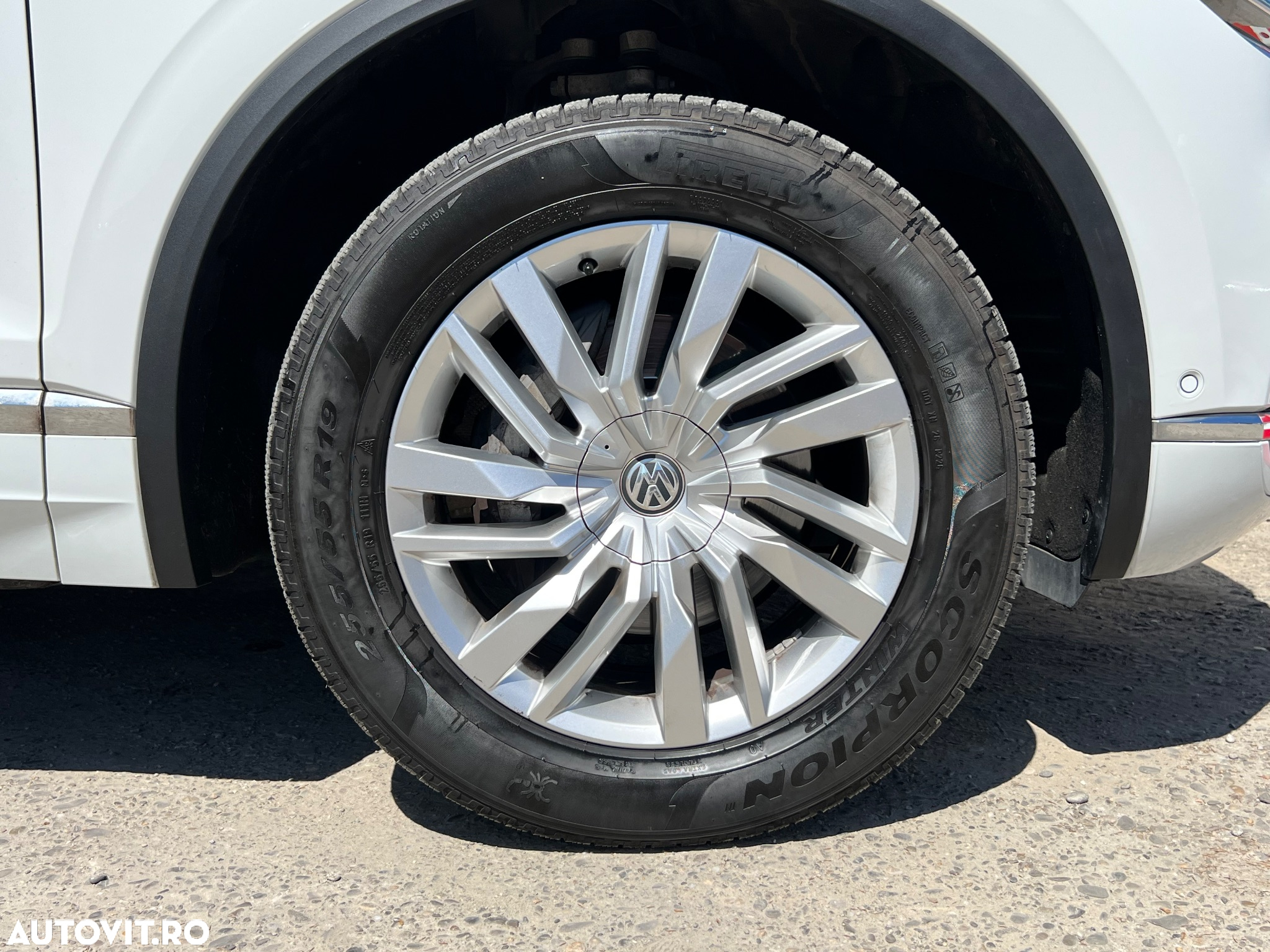 Volkswagen Touareg 3.0 V6 TDI 4Motion DPF Automatik Elegance - 40