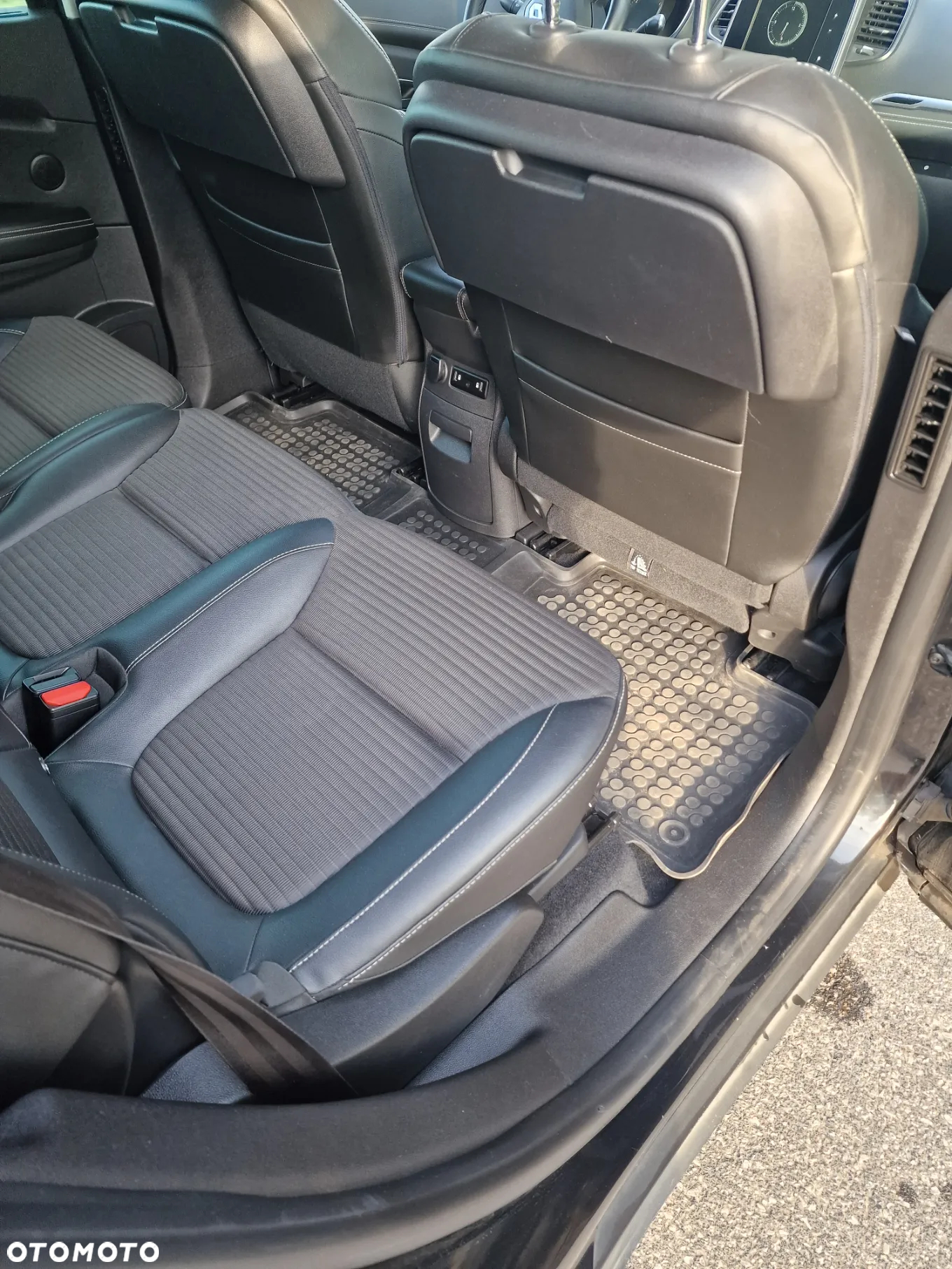 Renault Scenic 1.6 dCi Energy Bose Edition - 10