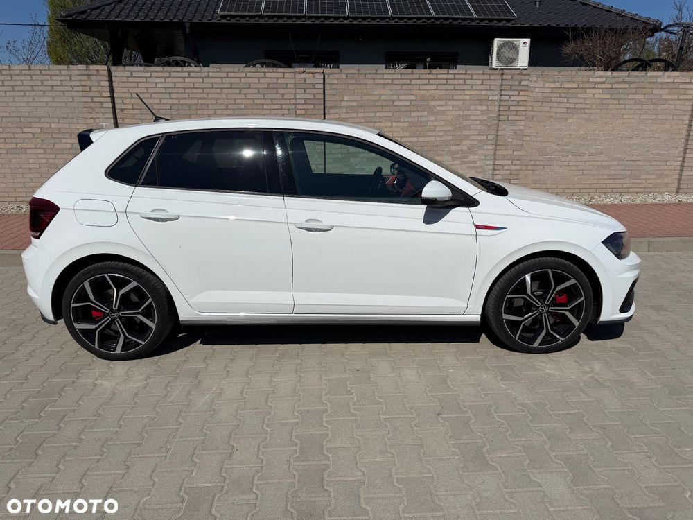 Volkswagen Polo 2.0 TSI DSG GTI - 2