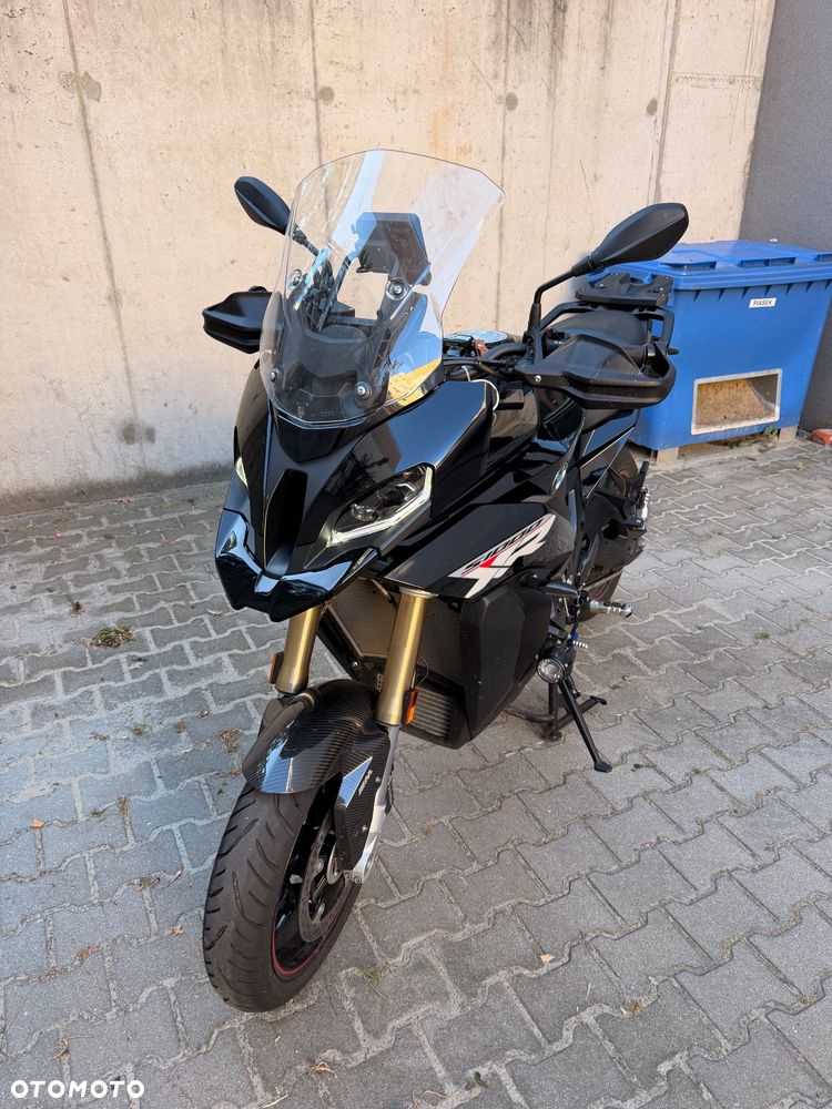 BMW XR - 3