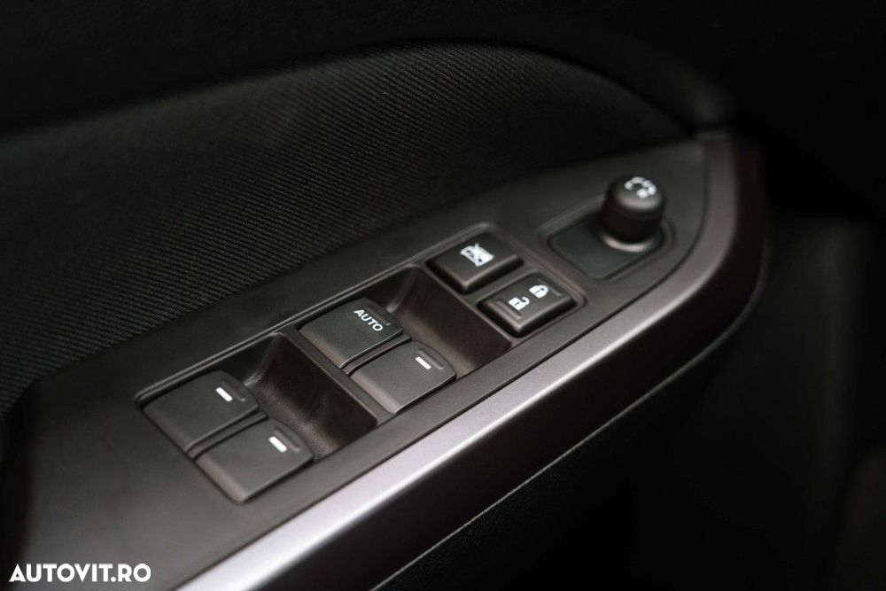Suzuki Vitara - 15