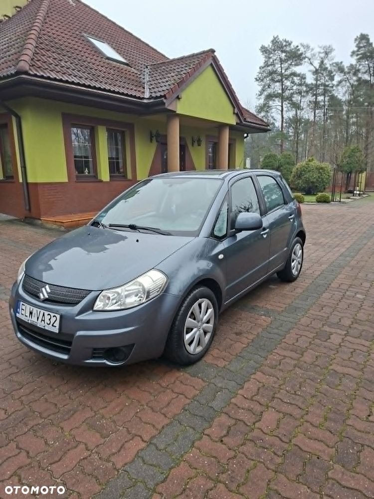 Suzuki SX4 1.6 GLX / Comfort - 1