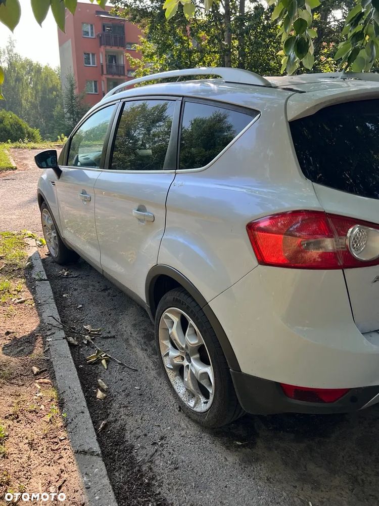 Ford Kuga 2.0 TDCi Titanium FWD - 32