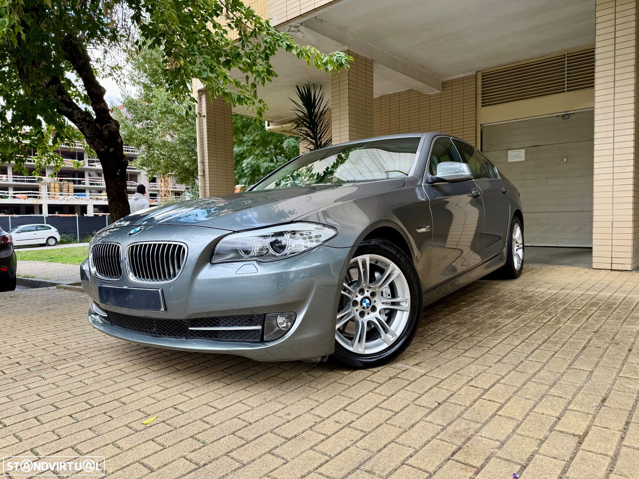 BMW 530 d Auto - 1